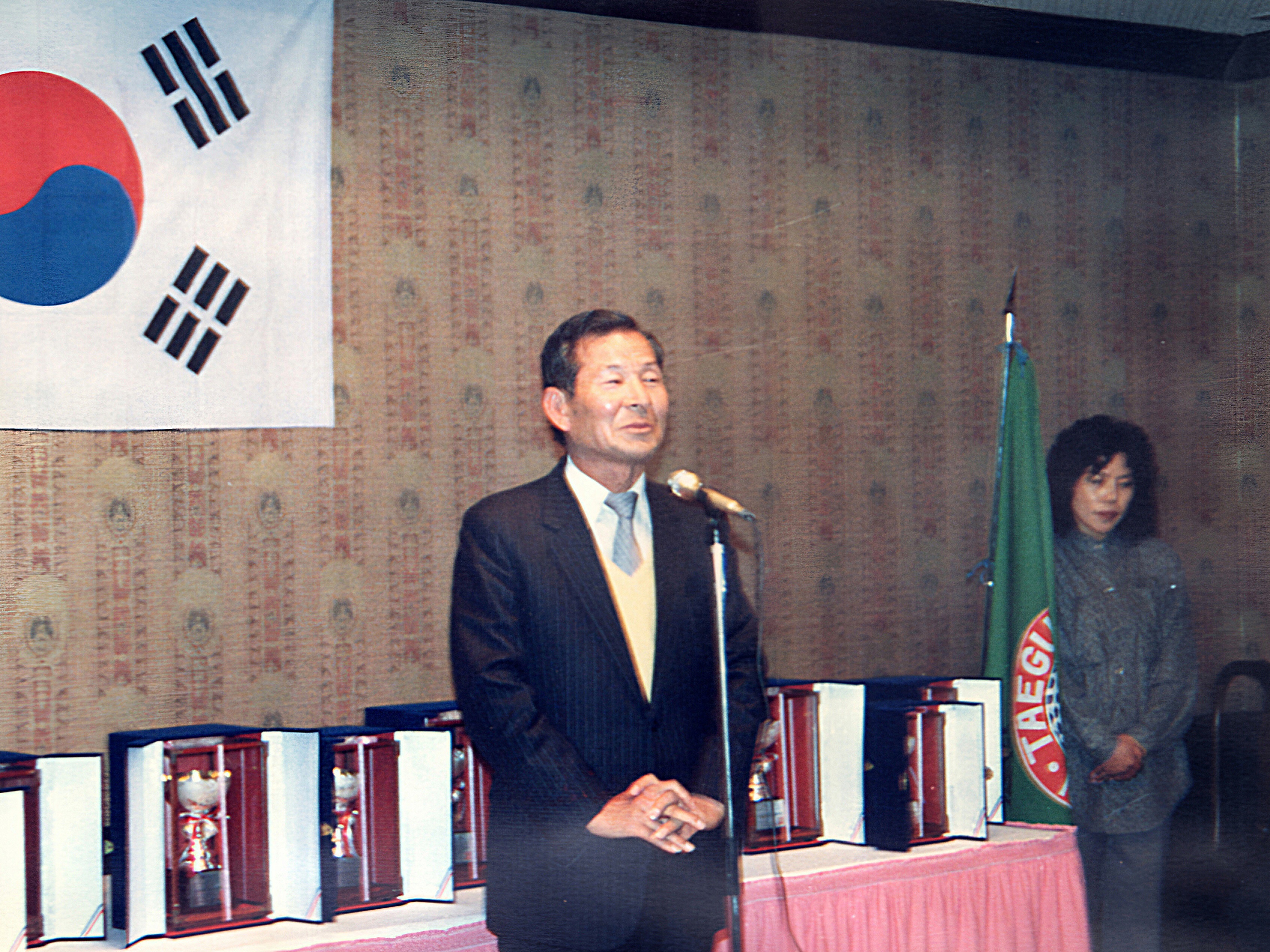 초대회장 전우석